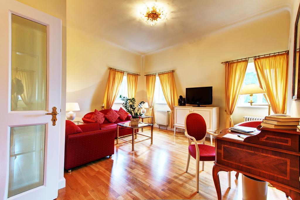 Schlosshotel Bad Neustadt Бад-Нойштадт-ан-дер-Зале Екстер'єр фото