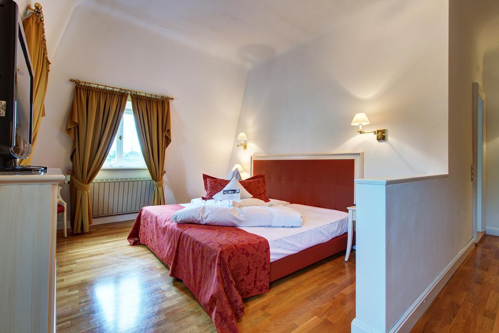 Schlosshotel Bad Neustadt Бад-Нойштадт-ан-дер-Зале Екстер'єр фото